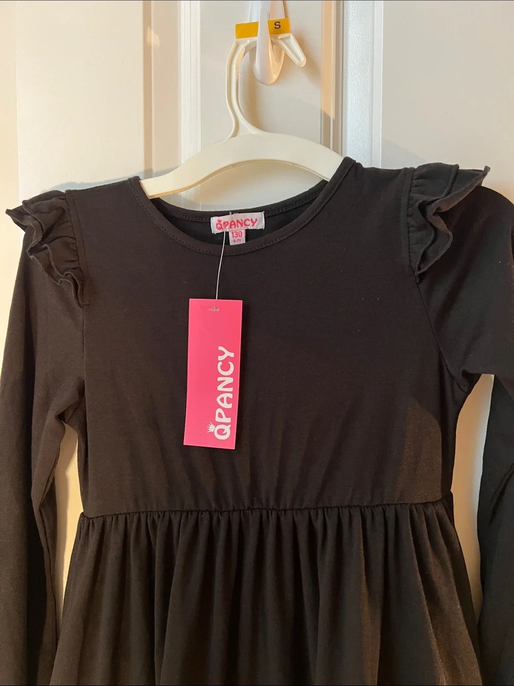 Girls' Black Long-Sleeve Tiered Dress New With Tag 6-7 Youth.